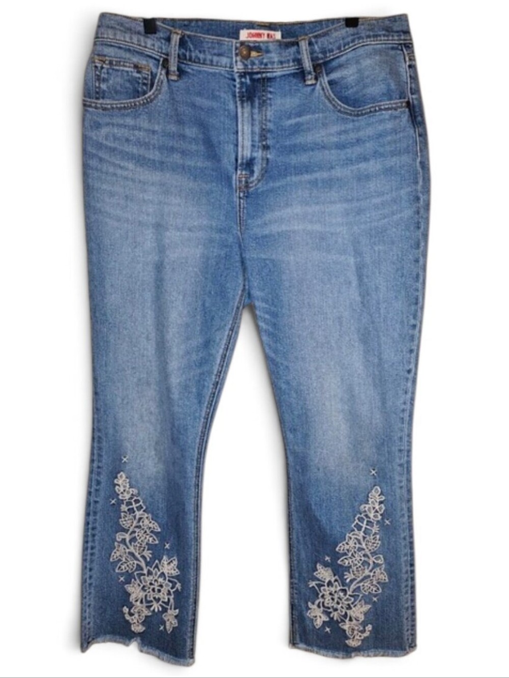 JOHNNY WAS The Cropped Baby Boot Embroidered Cropped Jeans - Size 31